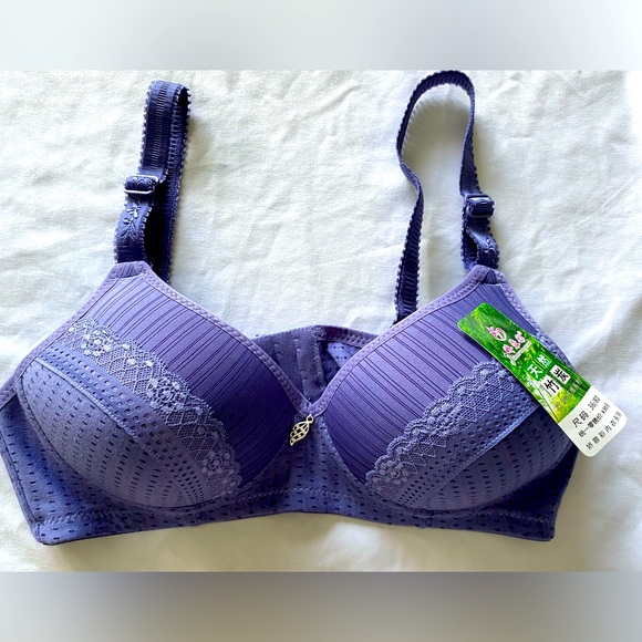 NWT Woman purple bra - Picture 1 of 4
